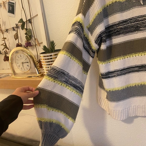 Lou & grey sweater - Picture 4 of 5